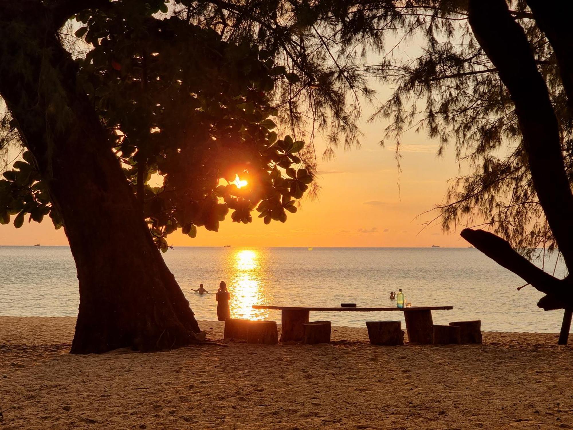 Sunboo Beach Bungalows Đảo Koh Rong Samloem Ngoại thất bức ảnh